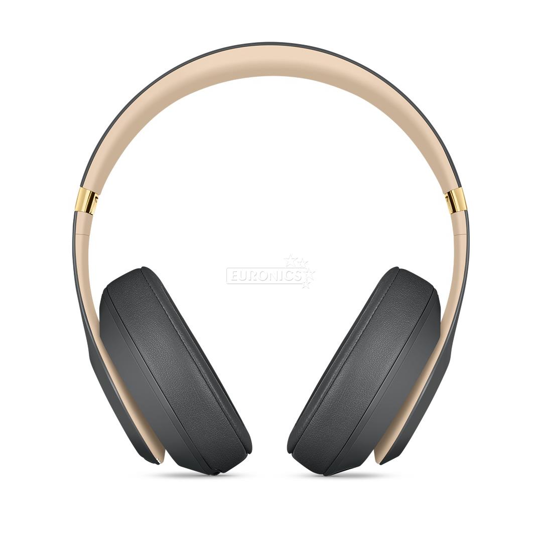 Noise cancelling wireless headphones Beats Studio 3