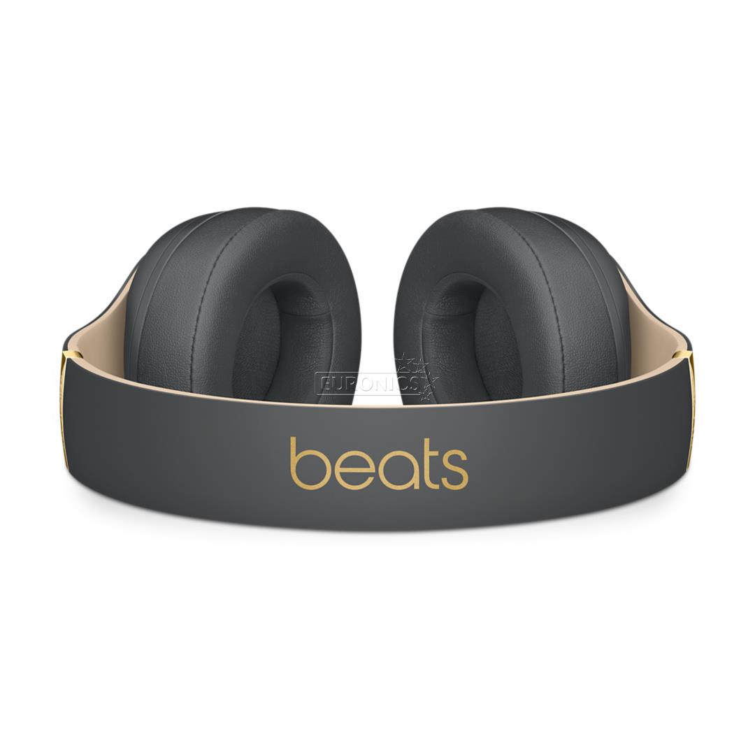 Noise cancelling wireless headphones Beats Studio 3