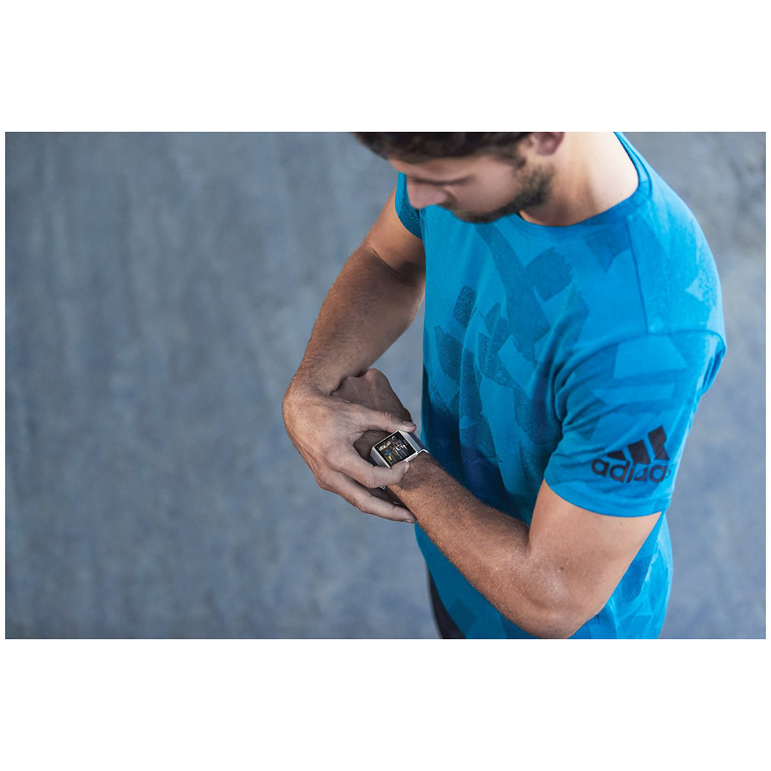 Viedpulkstenis Ionic, Fitbit