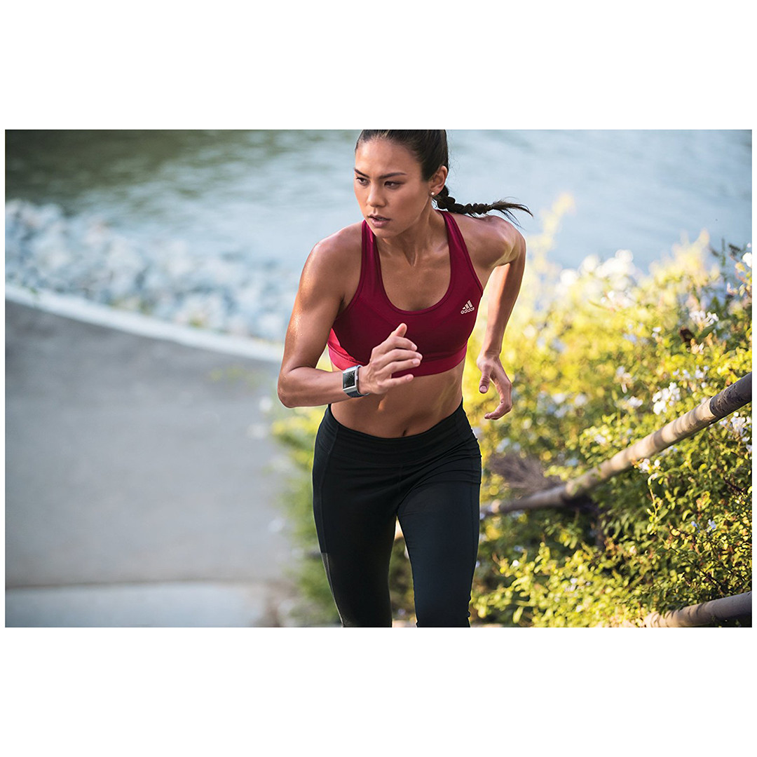 Viedpulkstenis Ionic, Fitbit