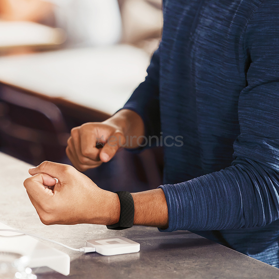 Activity tracker Fitbit Charge 4