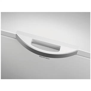 Electrolux, width 112 cm, 308 L, white - Chest freezer