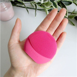 Foreo Luna Play Plus, rozā – Elektriskā sejas birstīte