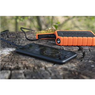 Xtorm Solar Booster, 21W, melna + Rugged Power Bank 10000 mAh, melna - Viedierīču uzlādes komplekts