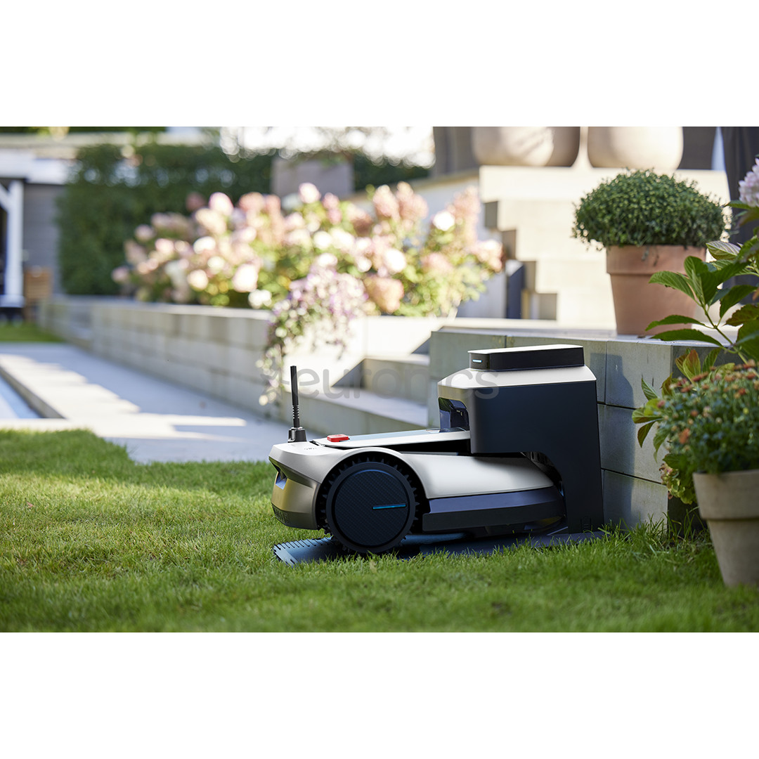 Ecovacs Goat G1-2000, black/white - Robotic lawn mower + Gift set