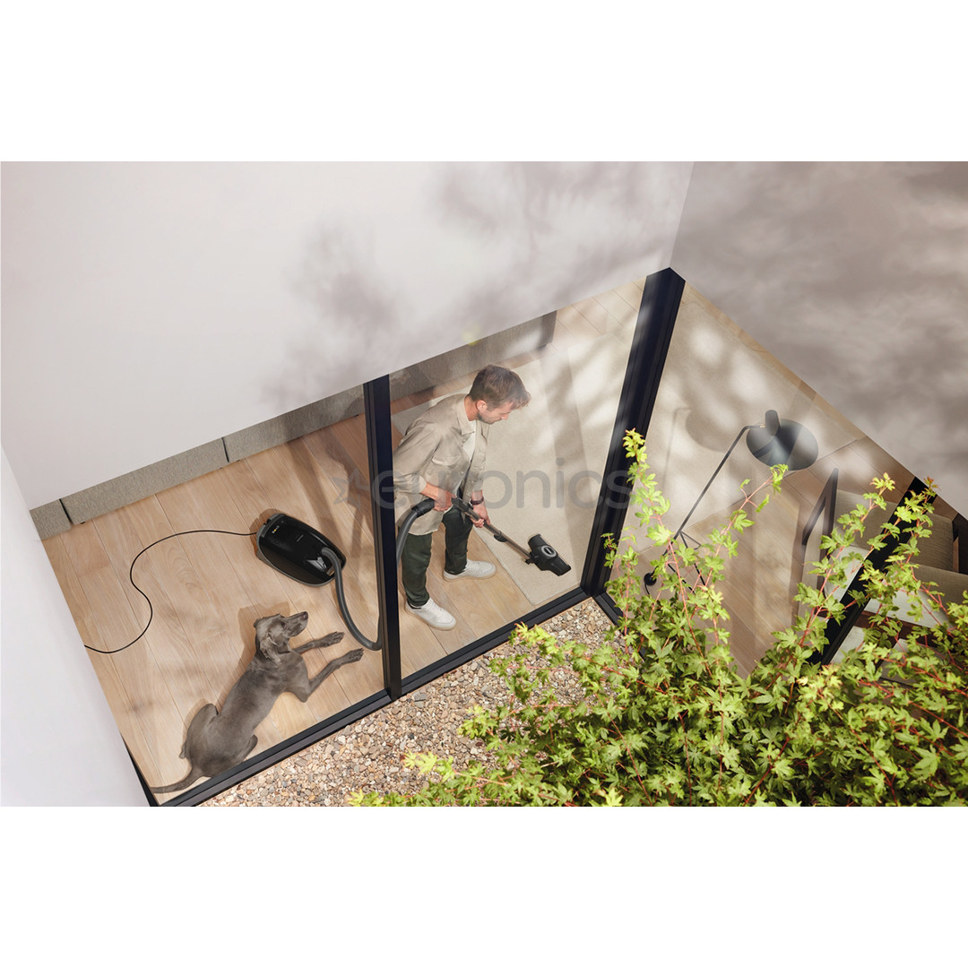 Miele Guard M1 Cat & Dog, 890 W, melna - Putekļu sūcējs