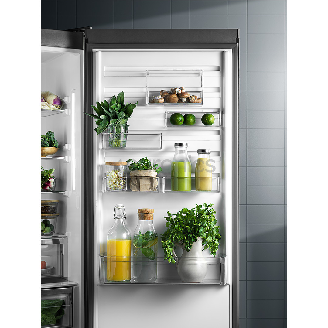 Electrolux 600 Series, No Frost, 269 L, height 189 cm - Built-in Refrigerator