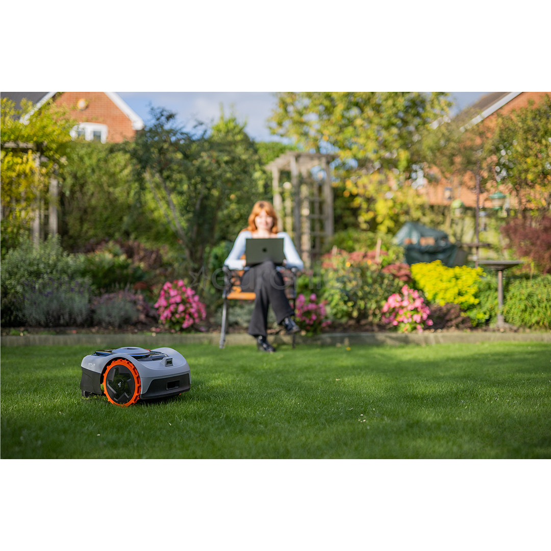 Segway Navimow i105e 600m2, grey/black - Robot lawn mower