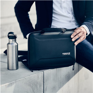 Thule Gauntlet, 16", MacBook Pro, черный - Сумка для ноутбука