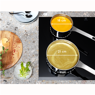 Electrolux 600 Series Bridge Hob2Hood, platums 59 cm, melna - Iebūvējama indukcijas plīts virsma