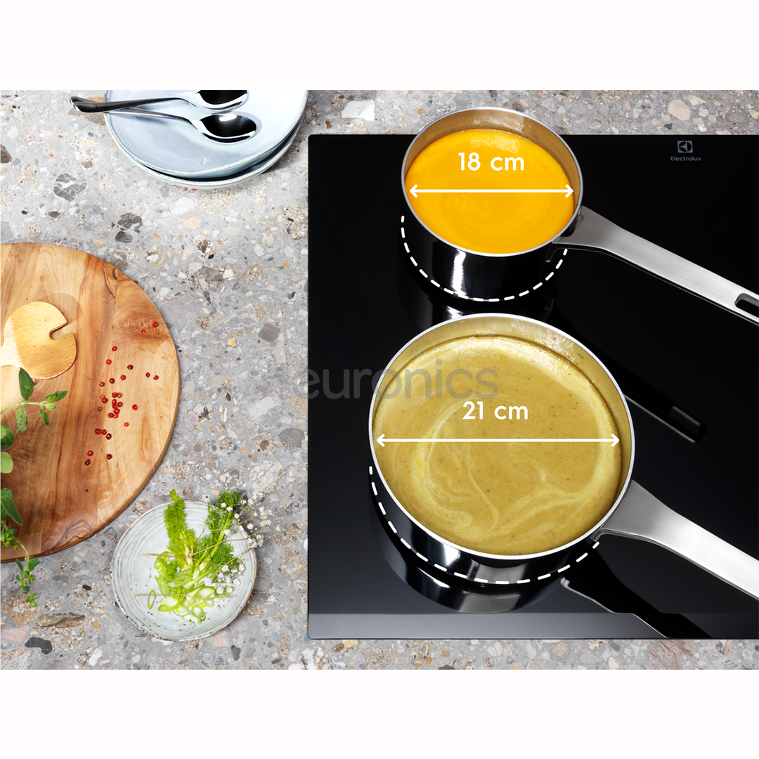 Electrolux 600 Series Bridge Hob2Hood, platums 59 cm, melna - Iebūvējama indukcijas plīts virsma