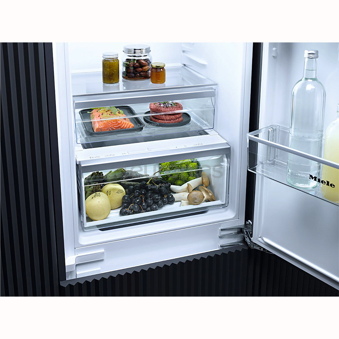 Miele, NoFrost, 260 L, augstums 178 cm - Iebūvējams ledusskapis