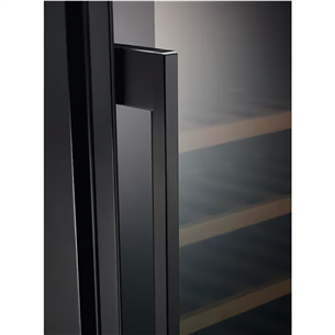Electrolux 500 Series, 52 pudeles, augstums 82 cm, melna - Iebūvējams vīna skapis