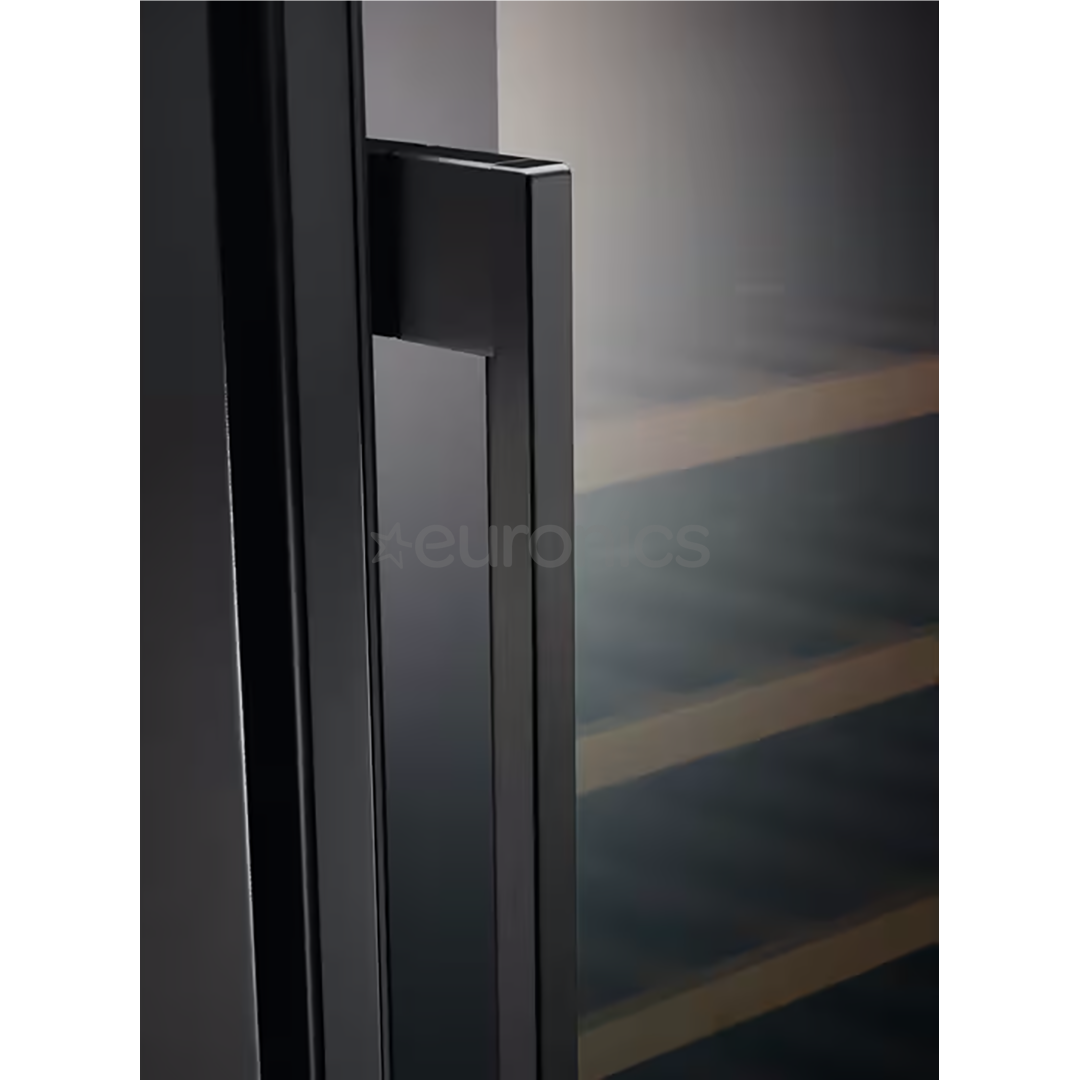 Electrolux 500 Series, 52 pudeles, augstums 82 cm, melna - Iebūvējams vīna skapis