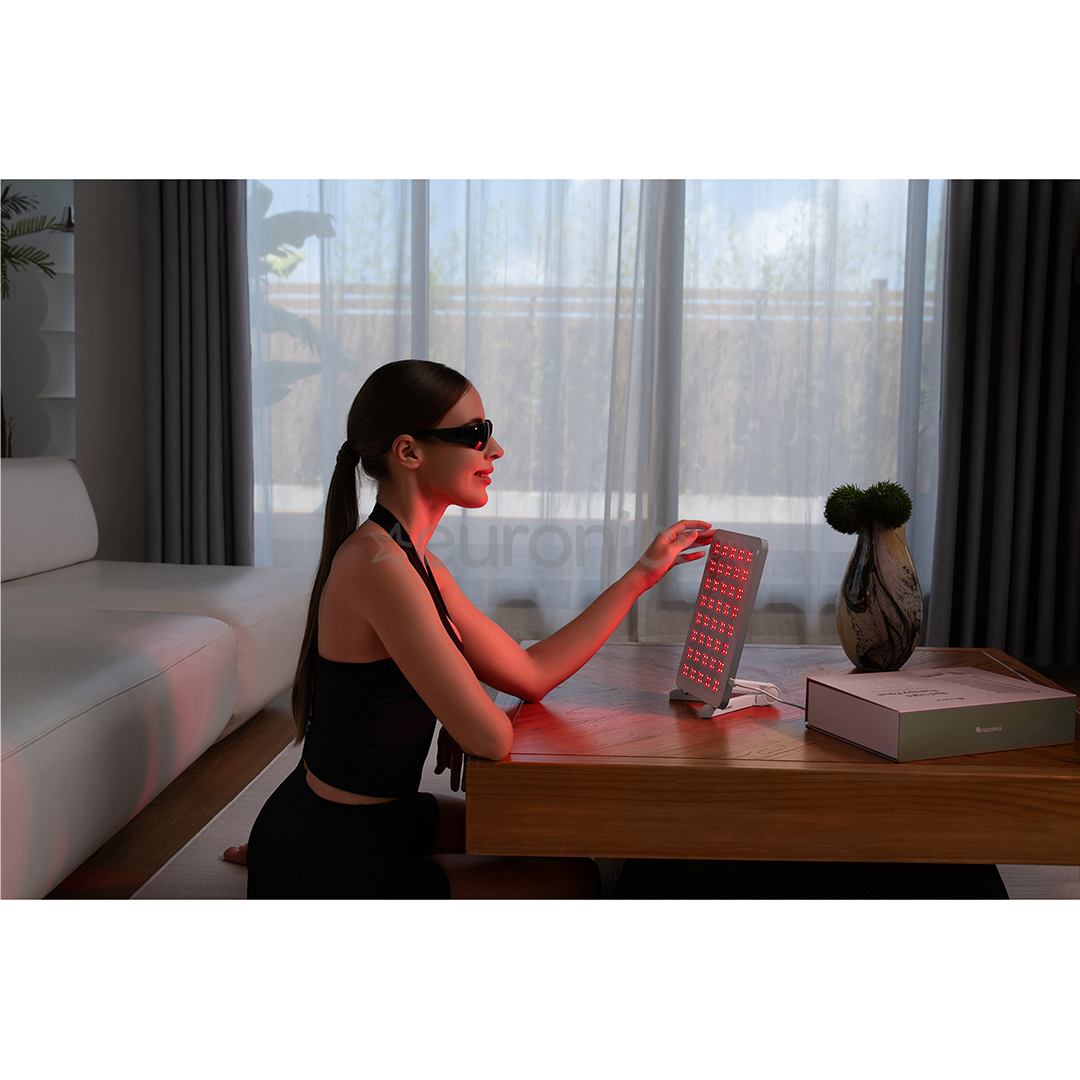 Nanoleaf - Red light therapy panel