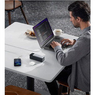 Anker 737 Power Bank, 140 W, 24000 mAh, melna - Portatīvais barošanas avots