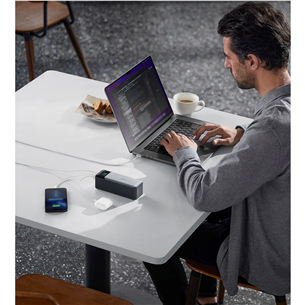 Anker 737 Power Bank, 140 W, 24000 mAh, black - Power bank