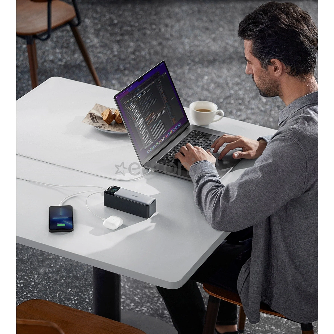 Anker 737 Power Bank, 140 W, 24000 mAh, black - Power bank