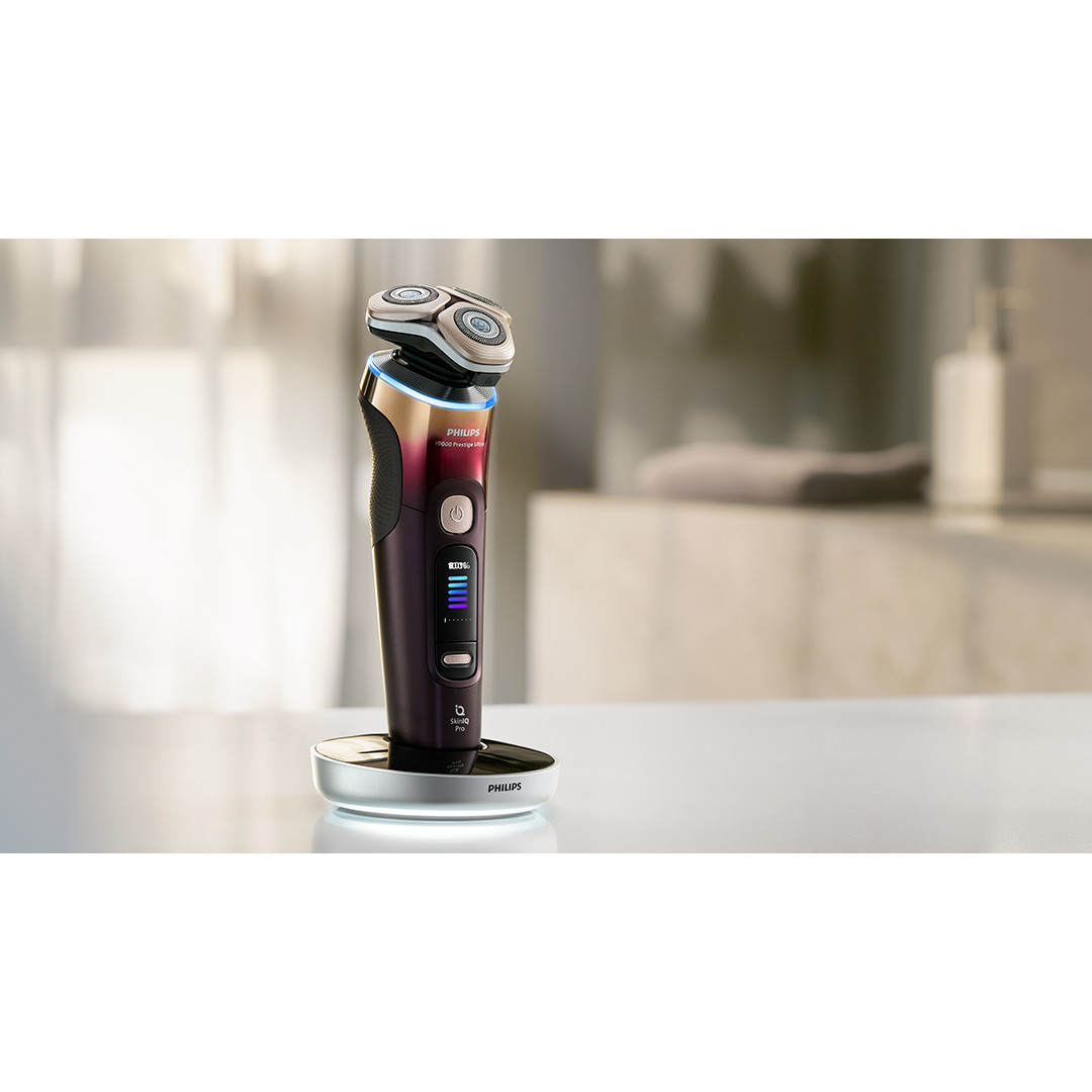 Philips i9000 Prestige Ultra, SkinIQ Pro, Wet & Dry, violet - Shaver
