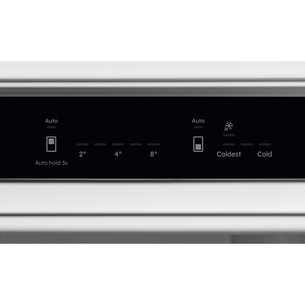 Electrolux 700 No Frost AI CoolAssist, 269 л, высота 189 см - Интегрируемый холодильник