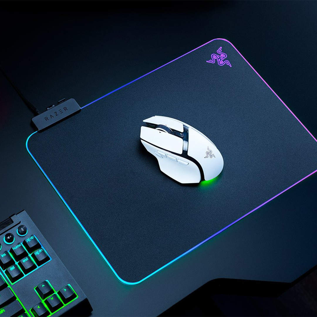 Razer Basilisk V4 HyperSpeed, balta - Bezvadu datorpele