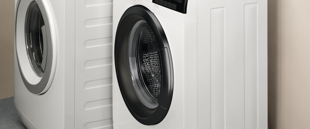 Šauras veļas mašīnas un standarta modeļa salīdzinājums